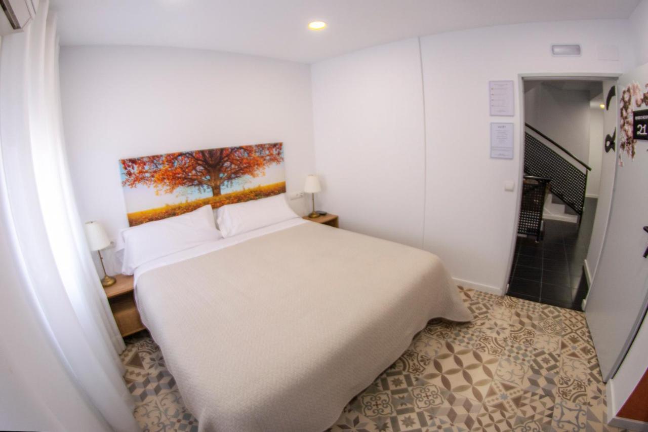 Hostal Las Encinas Villaviciosa de Odón Exterior foto