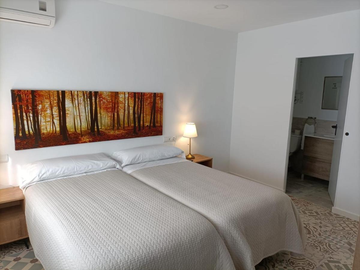 Hostal Las Encinas Villaviciosa de Odón Exterior foto