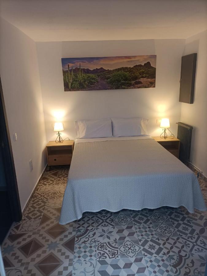 Hostal Las Encinas Villaviciosa de Odón Exterior foto